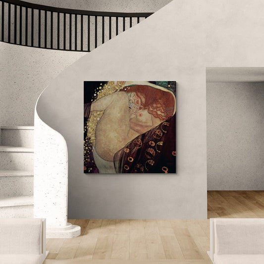 Donna dai capelli rossi in posizione fetale: stampa Danae di Klimt