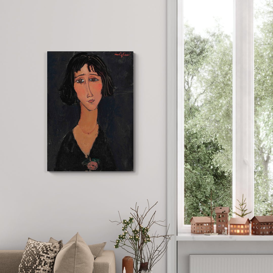 ritratto di modigliani con fondo scuro e rosa sul petto stampa su policotone