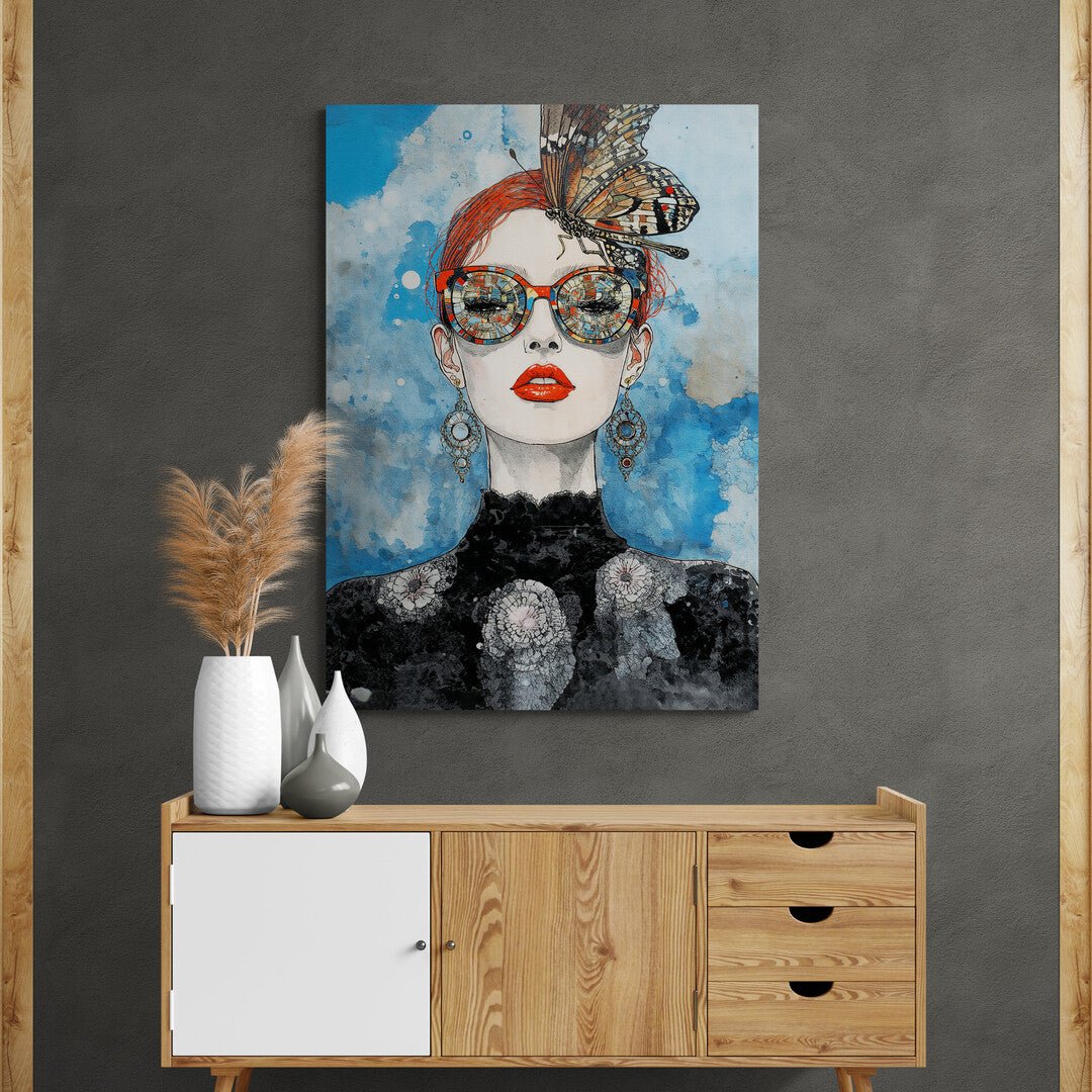 Stampa in stile fashion-pop con elementi naturali e simbolici