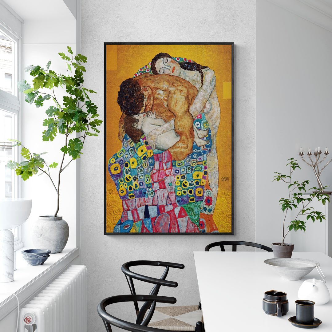 Dettaglio della stampa su tela La Famiglia di Gustav Klimt con volti abbracciati e motivi dorati simbolisti